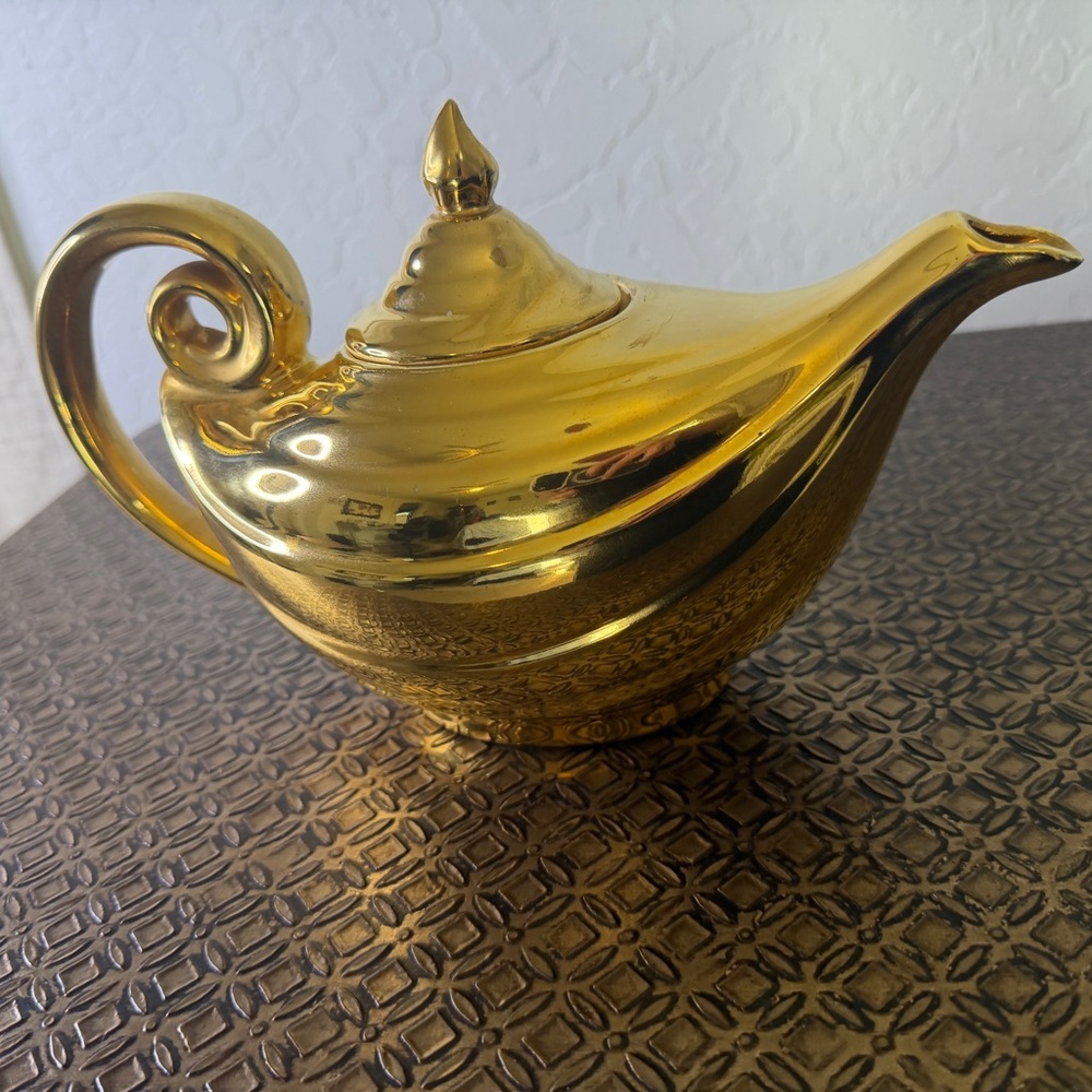 Vintage Hall Golden Glo Aladdin Style  Gold Teapot